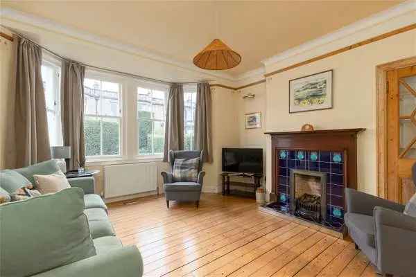 2-Bedroom Semi-Detached Home Trinity Edinburgh