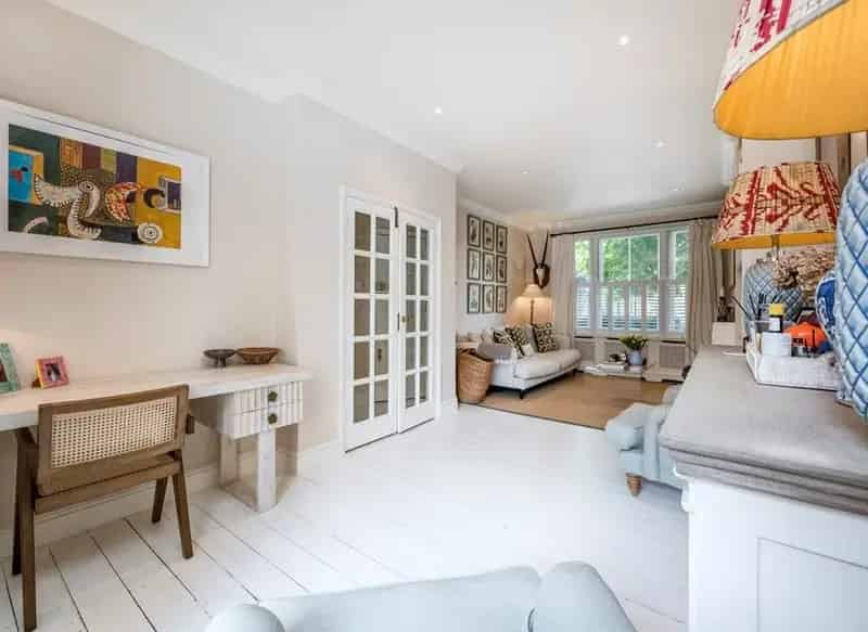 Spacious Split Level Flat near Parsons Green South Park