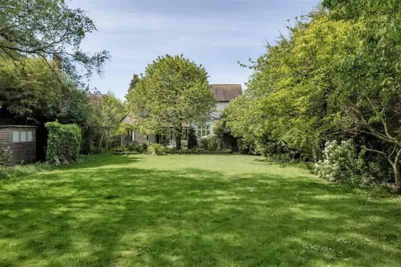 5 Bedroom Detached House for Sale Grange Park