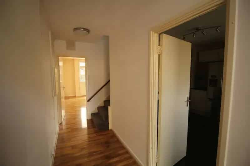 3 Bedroom Maisonette Near Millfields Park