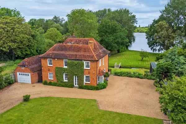 Stunning Six-Bedroom Georgian Home with Lake Views
