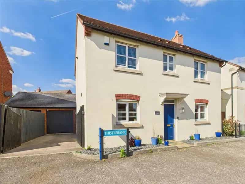 3 bedroom detached house for sale