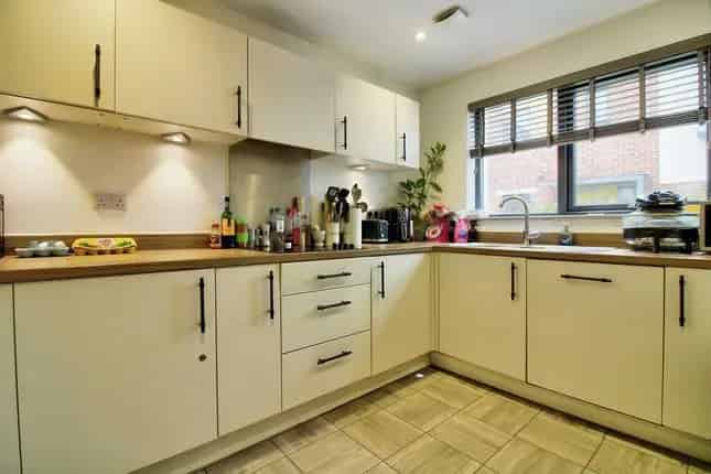 3 Bedroom Terraced House for Sale Paintworks Bristol