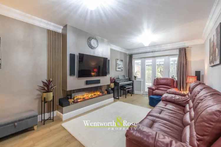 4 Bedroom Detached House for Sale Middle Park Drive