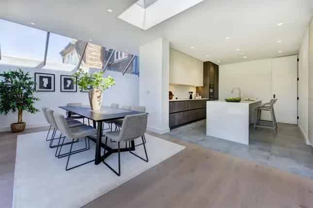 Stunning Refurbished 4/5 Bed House in Purley Avenue NW2