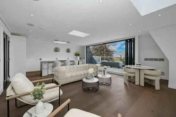 Esher Heights Penthouse Apartment - 3 Beds, 2 Baths, Private Terrace