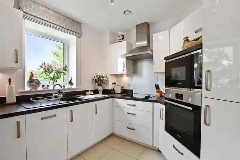 1 Bedroom Apartment for Sale
