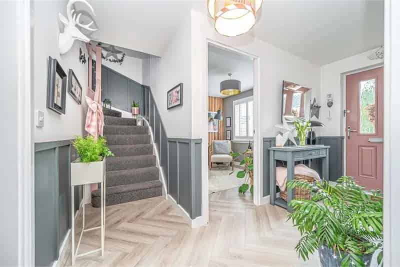 4 Bed Detached House with 1 Reception Room