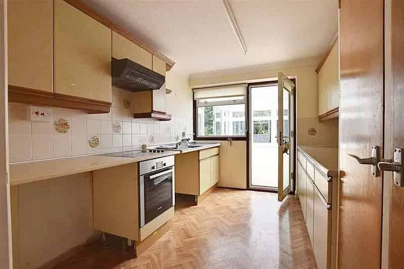 3 Bed Detached Bungalow For Sale in Penland Wood Bexhill