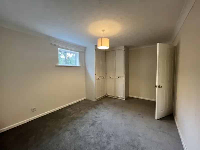 Two Double Bedroom Ground Floor Apartment Ferndown
