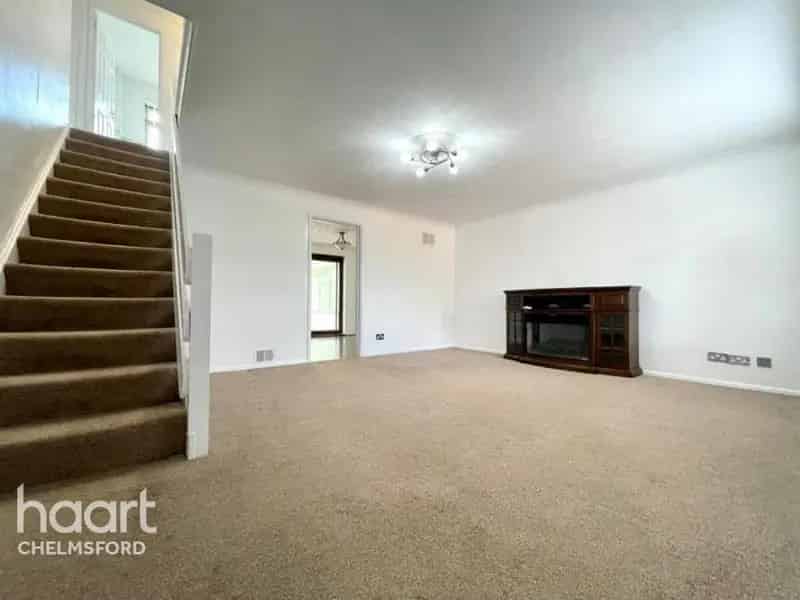 4 Bedroom Detached House to Rent Springfield Chelmsford