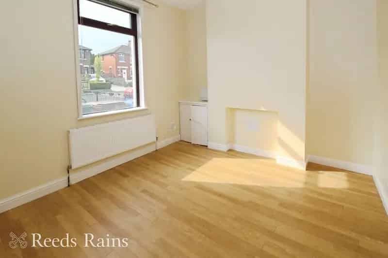 2 bedroom Mid Terrace House to rent, Higher Wheelton, Lancashire, PR6