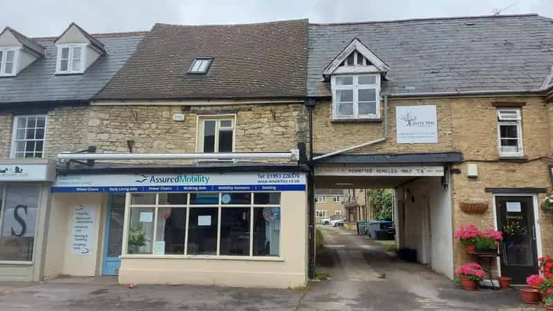 Witney Town Centre Shop Ground Floor Retail Space Plus First Floor Office Storage