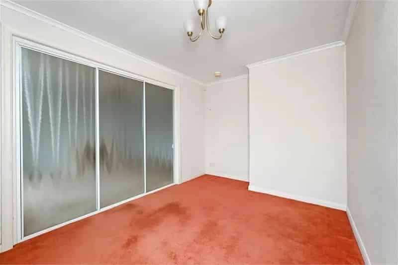 2 Bed Bungalow - Detached with 2 Reception Rooms