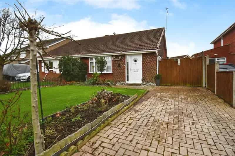 2 Bedroom Semi Detached Bungalow For Sale