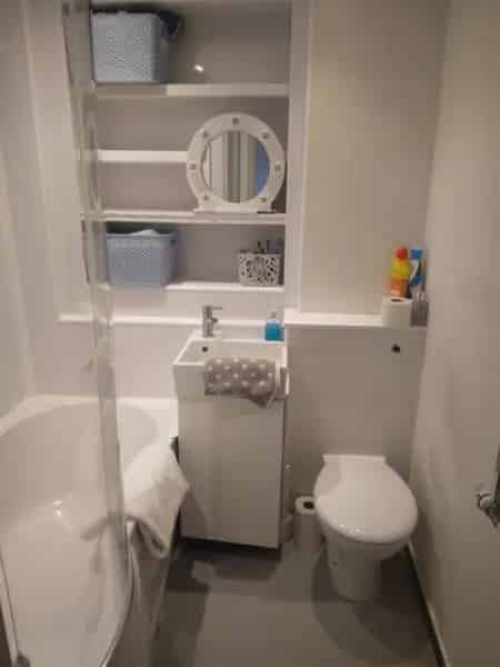 3 Bed House Large Garden M25 Access Good Schools