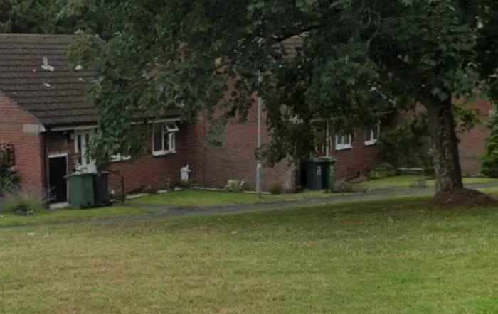 1 Bed Bungalow Bebington No Deposit Pets Allowed
