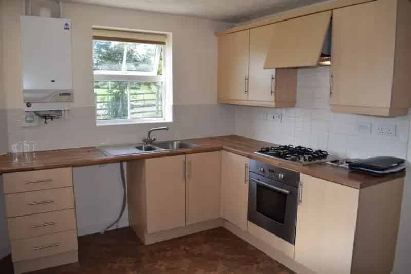 2 Bedroom Flat House to Rent