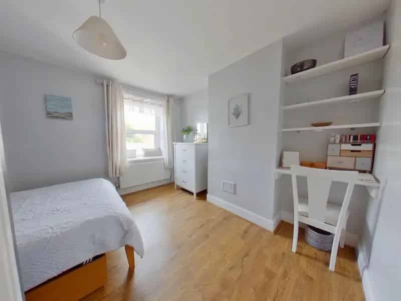 3 Bed Seaside Cottage Hill Head Beach Art Studio Parking