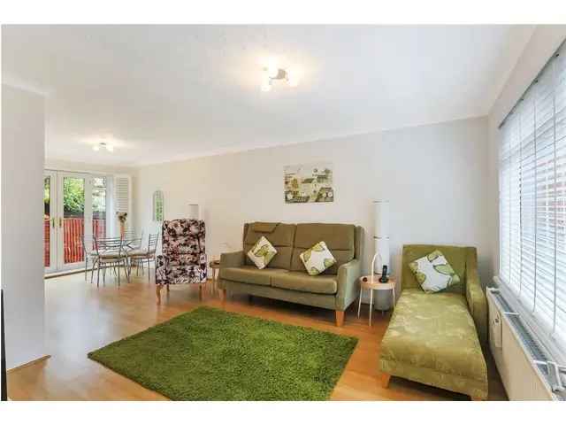 3 Bedroom Semi Detached House For Sale Near Cardwell Bay