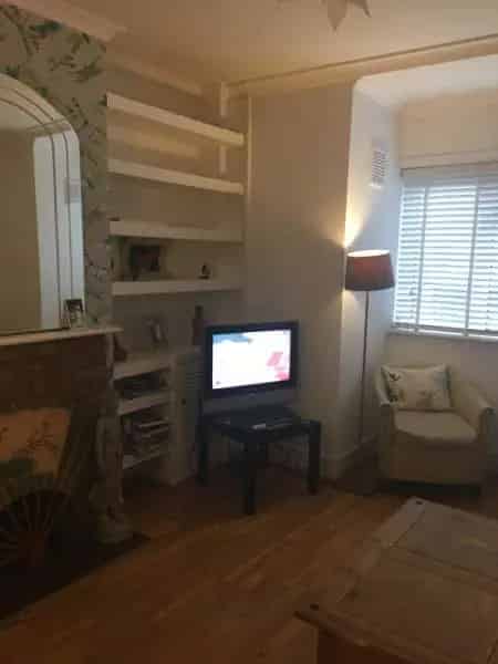 Spacious One Bedroom Maisonette with Private Garden South Woodford