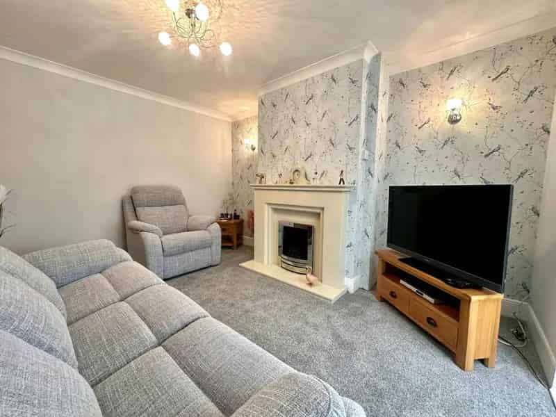3 Bed Semi Detached House Lichfield Road