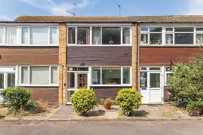 3 bedroom terraced house for sale
