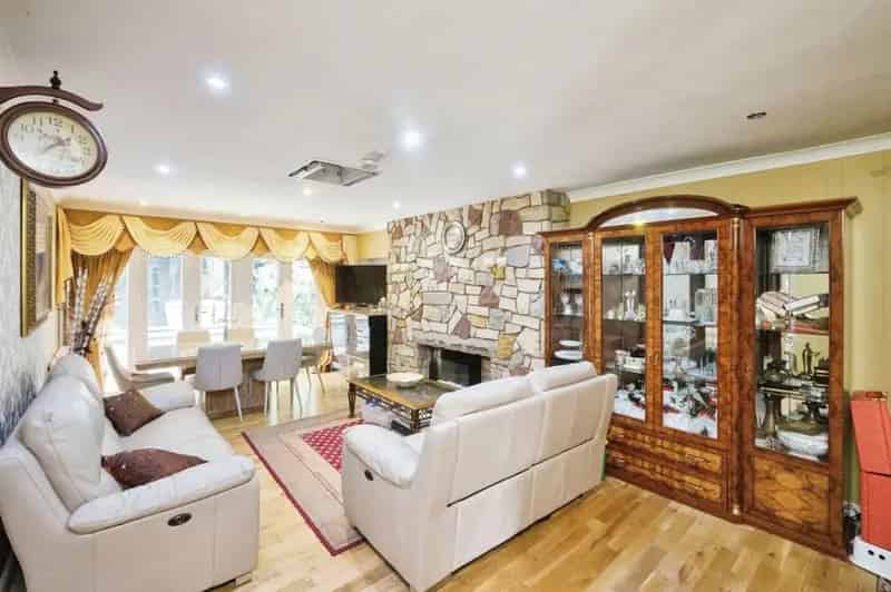Four Bedroom Detached Family Home with En-Suite and Balcony