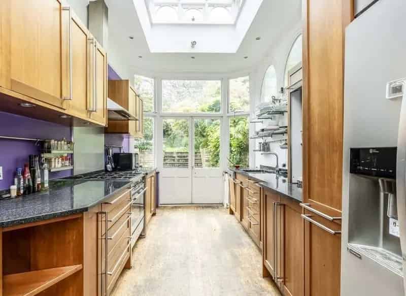 Stunning 5-Bedroom Victorian House City Views Large Garden