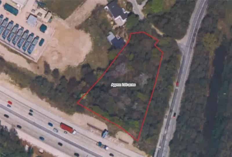 1.03 Acres Mixed Woodland near West End Village Southampton