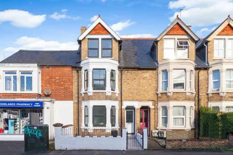 6 bedroom terraced house for sale