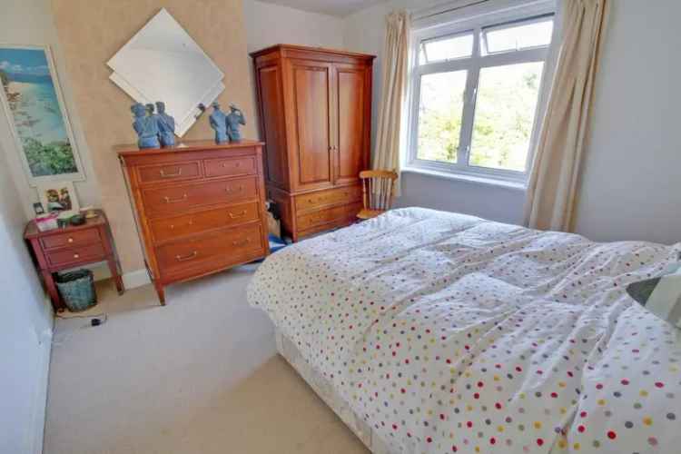 5 bedroom semi-detached house for sale