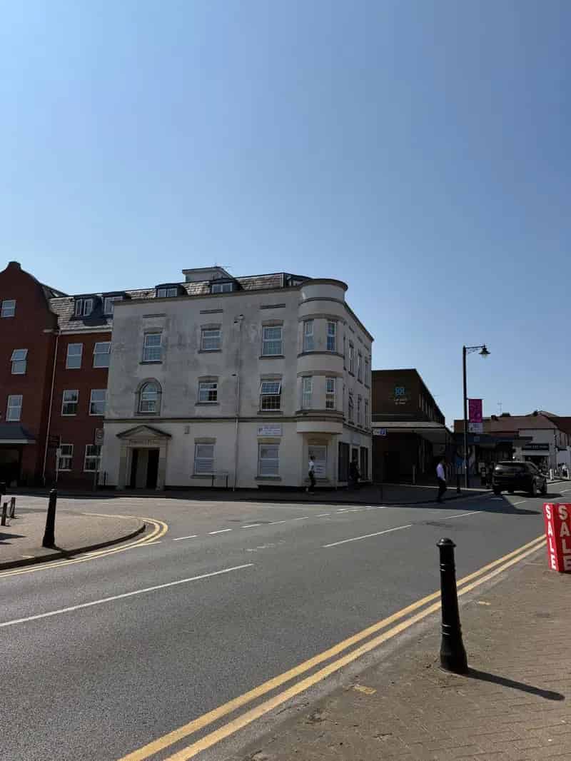 Retail Office Space Crowthorne High Street