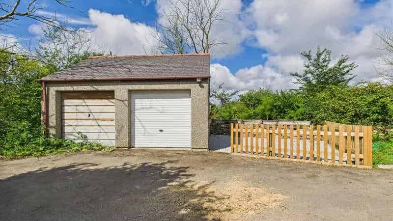 3 Bed House for Sale - Granite Barn Conversion