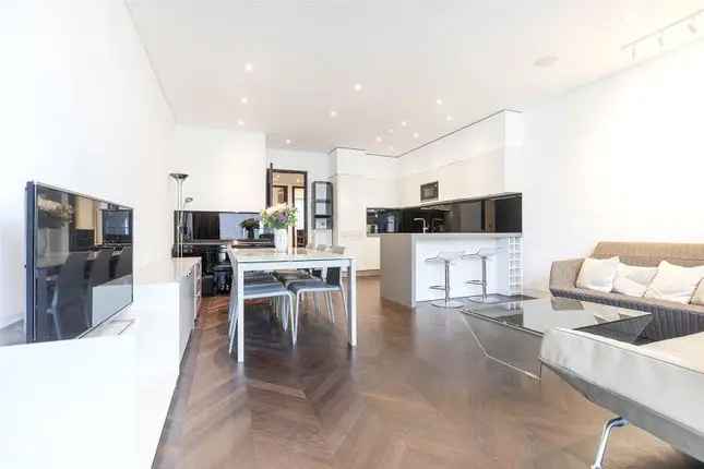 2-Bed Flat for Sale in Mayfair, London W1S