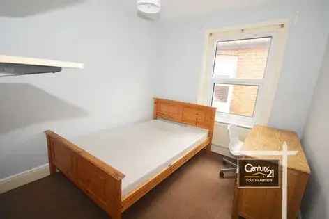 3 Bedroom House Near Southampton Universities