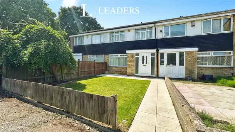 3 Bedroom Terraced House For Sale - Chain Free
