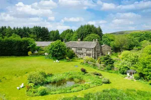 Grade II Listed Yeoman's House Estate Todmorden
