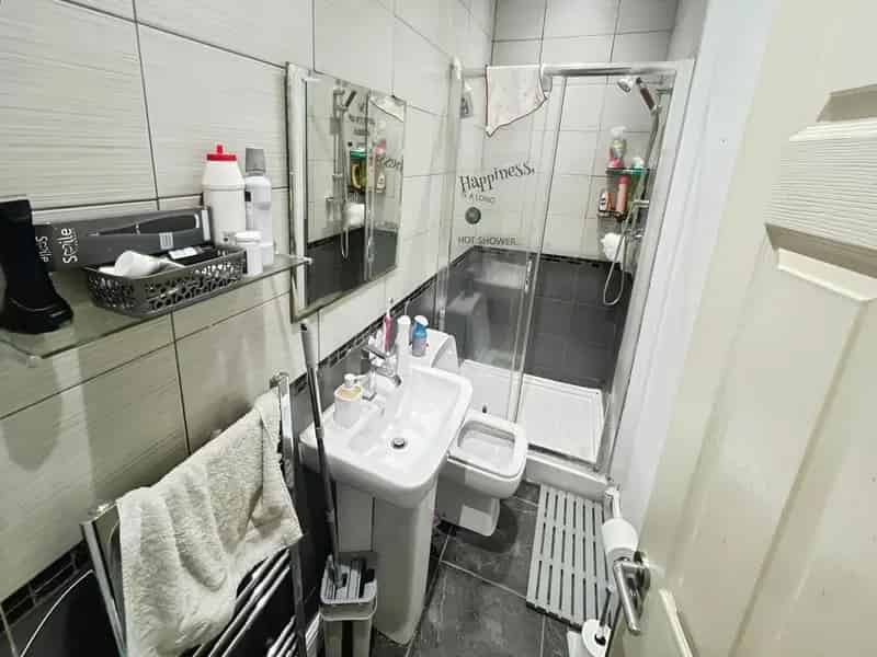3 Bedroom Terraced House For Sale - Auction 10th July 2025