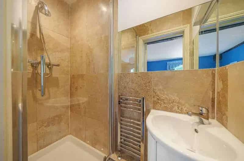 4 Bed Detached Grade II Listed House with Annexe for Sale
