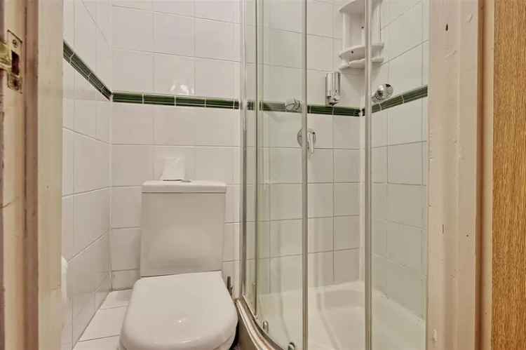 18 Bedroom Guest House Cambridge - Huge Potential