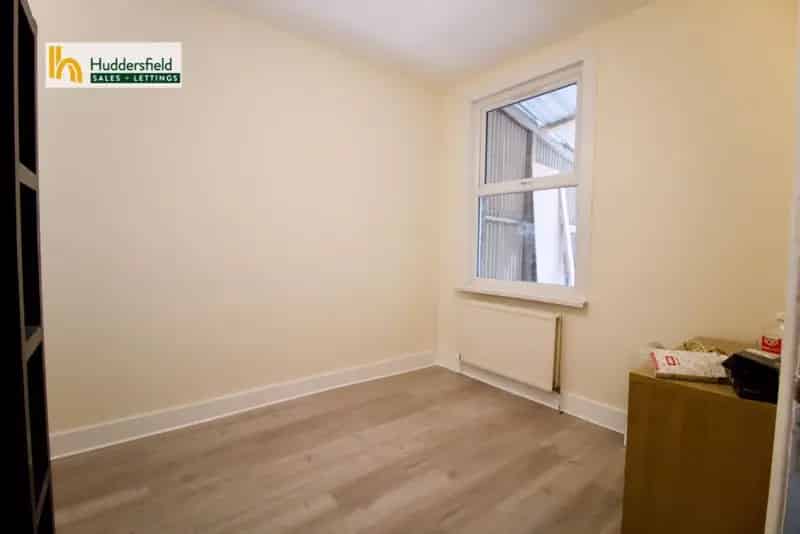 4 Bedroom Terreced House to Rent