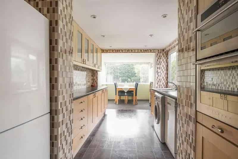 2 Bed Detached Bungalow For Sale Near West Byfleet Station