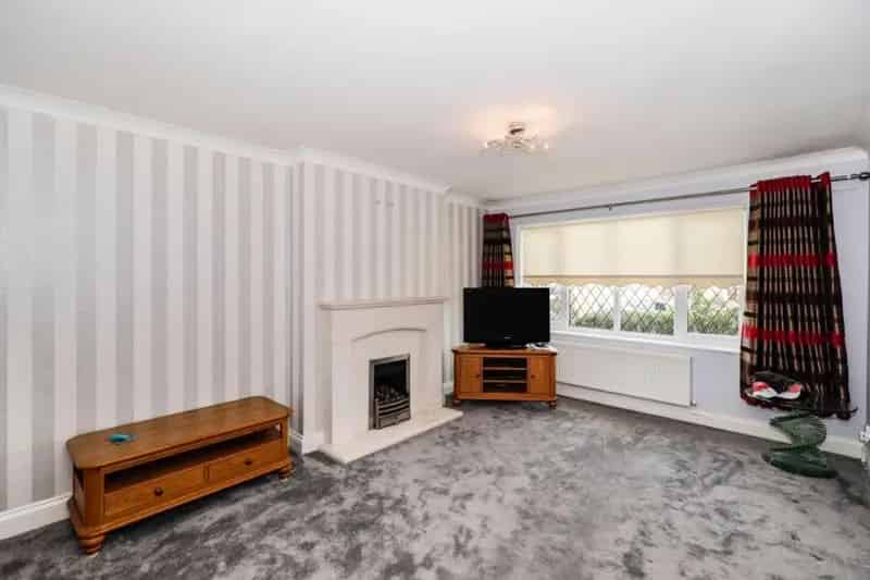 4 Bed Detached House for Sale - No Onward Chain