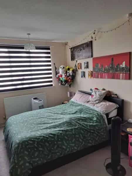 Secure Home with Parking, Central Heating & Pet-Friendly