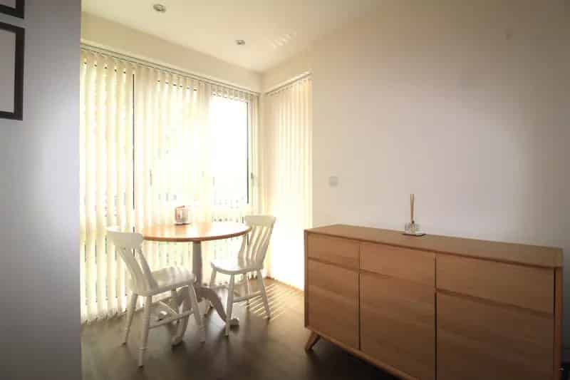 2 Bed Flat Zero Deposit Available