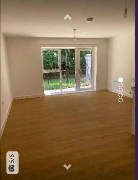 Flat For Rent in Broxbourne, England