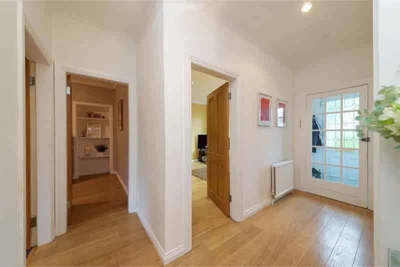 4 Bed Bungalow - Detached with 1 Reception Room