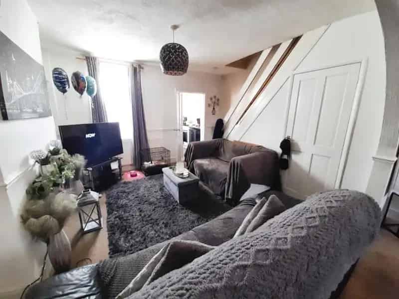 3 bed house for sale