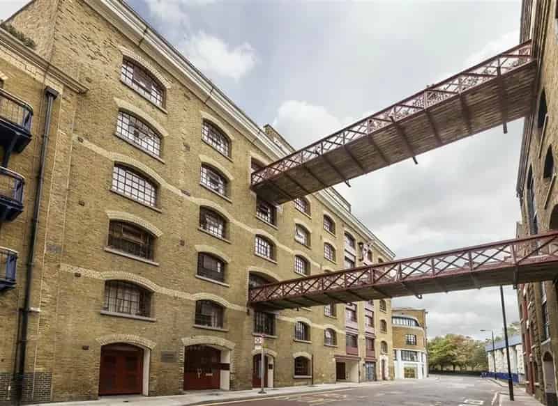 2 Double Bedroom Apartment in Dundee Court Wapping